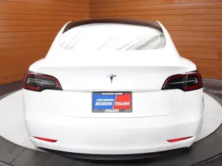 Tesla Model 3 2023 4dr Sedan