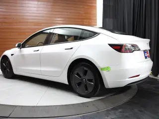 Tesla Model 3 2023 4dr Sedan