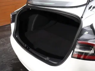 Tesla Model 3 2023 4dr Sedan