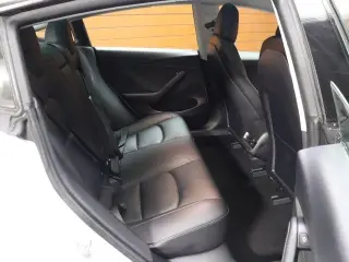 Tesla Model 3 2023 4dr Sedan