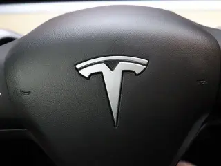 Tesla Model 3 2023 4dr Sedan