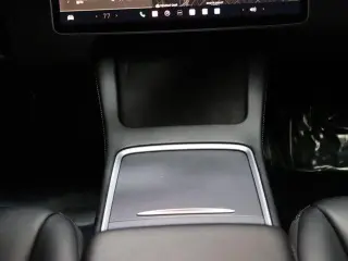 Tesla Model 3 2023 4dr Sedan