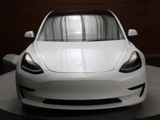 Tesla Model 3 2023 4dr Sedan