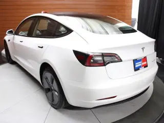 Tesla Model 3 2022 AWD Long Range 4dr Sedan