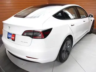 Tesla Model 3 2022 AWD Long Range 4dr Sedan
