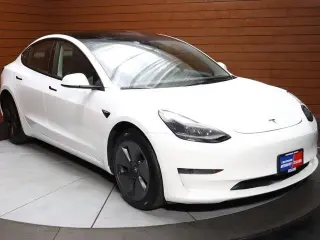 Tesla Model 3 2022 AWD Long Range 4dr Sedan