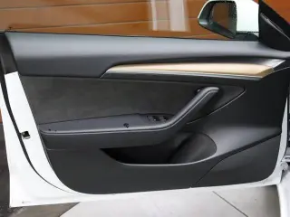Tesla Model 3 2022 AWD Long Range 4dr Sedan