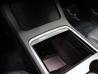 Tesla Model 3 2022 AWD Long Range 4dr Sedan