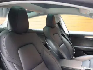 Tesla Model 3 2022 AWD Long Range 4dr Sedan