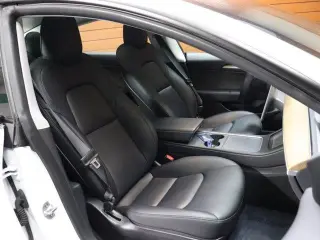 Tesla Model 3 2022 AWD Long Range 4dr Sedan