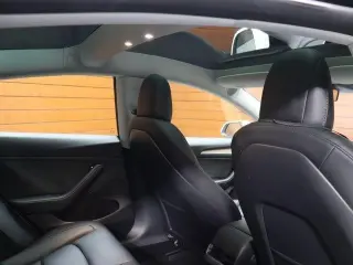 Tesla Model 3 2022 AWD Long Range 4dr Sedan