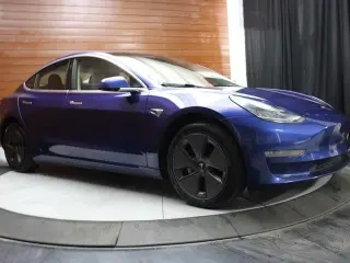 Tesla Model 3 2019 AWD Performance 4dr Fastback