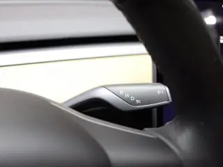 Tesla Model 3 2019 AWD Performance 4dr Fastback