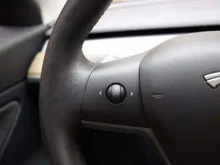 Tesla Model 3 2019 AWD Performance 4dr Fastback