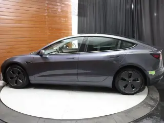 Tesla Model 3 2022 AWD Long Range 4dr Sedan