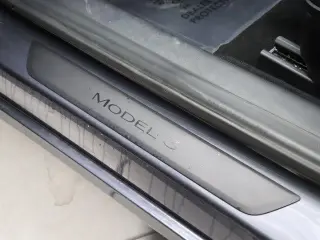 Tesla Model 3 2022 AWD Long Range 4dr Sedan