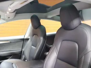 Tesla Model 3 2022 AWD Long Range 4dr Sedan