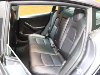 Tesla Model 3 2022 AWD Long Range 4dr Sedan