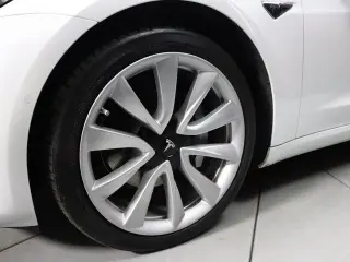 Tesla Model 3 2020 AWD Long Range 4dr Sedan
