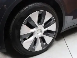 Tesla Model Y 2020 AWD Long Range 4dr Crossover