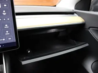 Tesla Model Y 2020 AWD Long Range 4dr Crossover