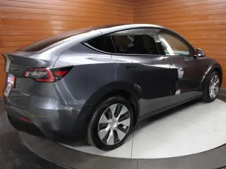 Tesla Model Y 2020 AWD Long Range 4dr Crossover