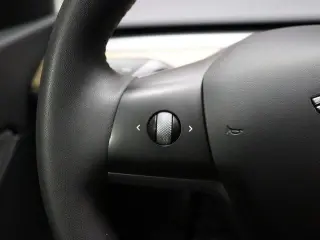 Tesla Model Y 2020 AWD Long Range 4dr Crossover
