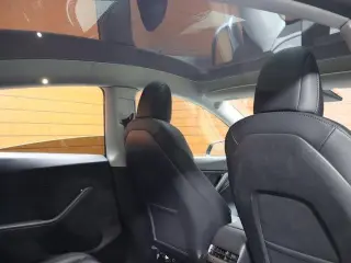 Tesla Model Y 2020 AWD Long Range 4dr Crossover