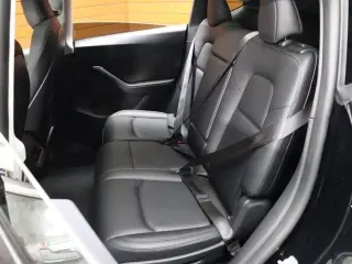 Tesla Model Y 2022 AWD Long Range 4dr Crossover