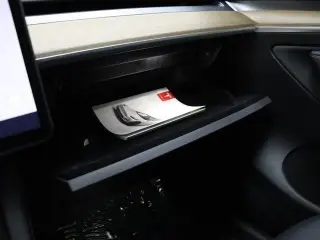 Tesla Model Y 2022 AWD Long Range 4dr Crossover