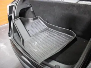 Tesla Model Y 2022 AWD Long Range 4dr Crossover