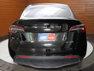 Tesla Model Y 2022 AWD Long Range 4dr Crossover