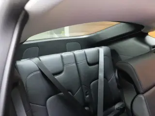 Tesla Model Y 2022 AWD Long Range 4dr Crossover