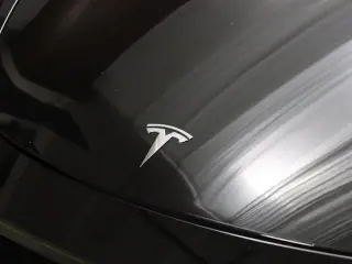 Tesla Model Y 2022 AWD Long Range 4dr Crossover