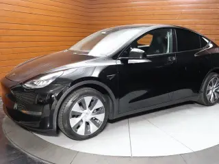 Tesla Model Y 2022 AWD Long Range 4dr Crossover