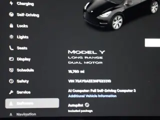 Tesla Model Y 2022 AWD Long Range 4dr Crossover