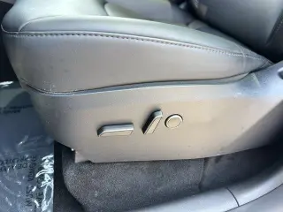 Tesla Model Y 2024 Long Range 4dr Crossover