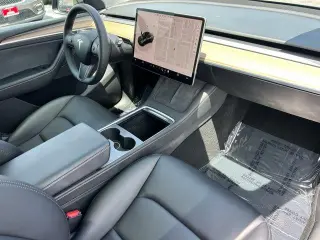 Tesla Model Y 2024 Long Range 4dr Crossover