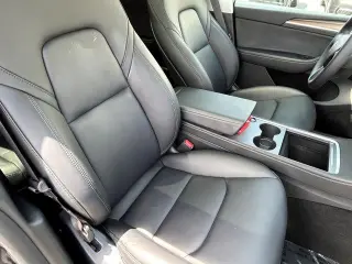 Tesla Model Y 2024 Long Range 4dr Crossover