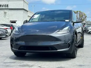 Tesla Model Y 2024 Long Range 4dr Crossover