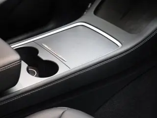 Tesla Model Y 2023 AWD Long Range 4dr Crossover