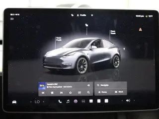 Tesla Model Y 2023 AWD Long Range 4dr Crossover