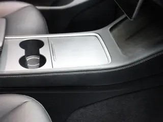 Tesla Model Y 2023 AWD Long Range 4dr Crossover