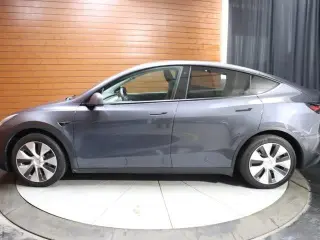 Tesla Model Y 2023 AWD Long Range 4dr Crossover