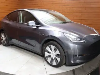 Tesla Model Y 2023 AWD Long Range 4dr Crossover