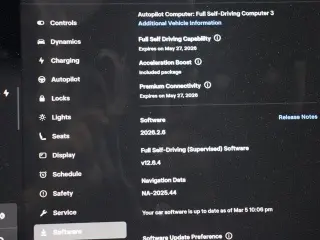 Tesla Model Y 2023 AWD Long Range 4dr Crossover