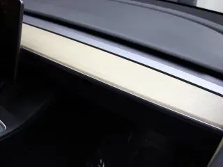 Tesla Model Y 2023 AWD Long Range 4dr Crossover