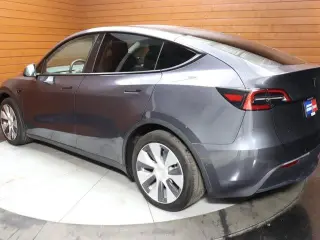 Tesla Model Y 2023 AWD Long Range 4dr Crossover
