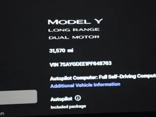 Tesla Model Y 2023 AWD 4dr Crossover