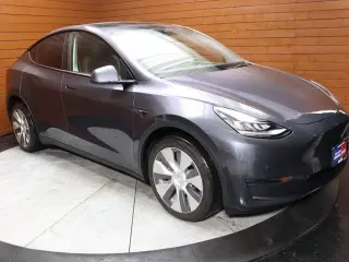Tesla Model Y 2023 AWD 4dr Crossover
